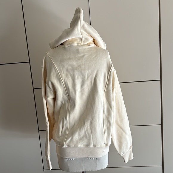Hoodie with front pockets and front zipper - Picture 2 of 2